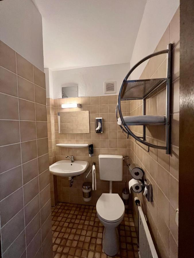 Hotel-Gasthof Deutschmeister Donauwörth Buitenkant foto