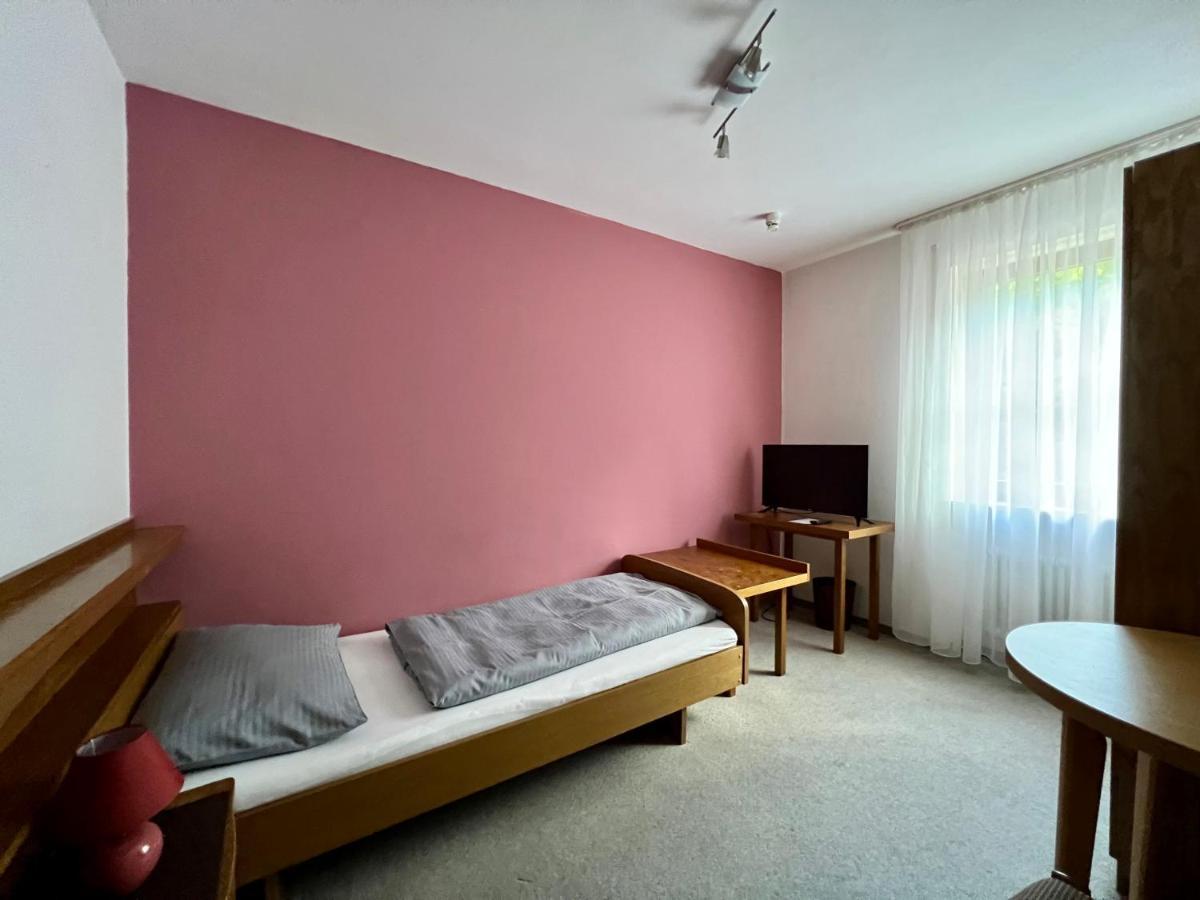 Hotel-Gasthof Deutschmeister Donauwörth Buitenkant foto